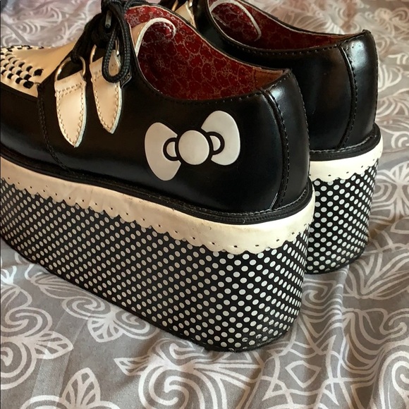 Hello Kitty X TUK Polka Dot creepers - Picture 2 of 6